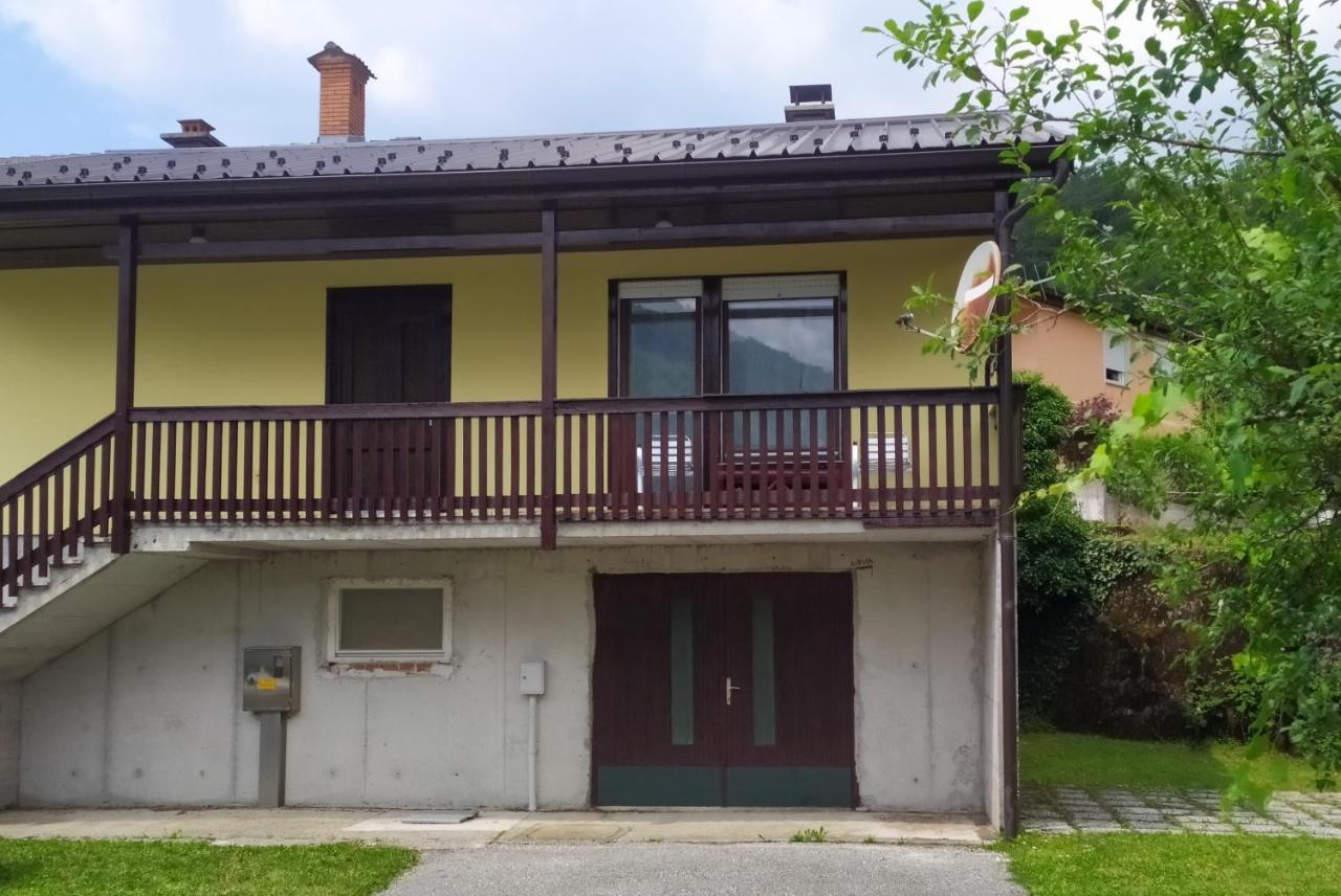 Villa Hisa Belin Podbela Exterior foto